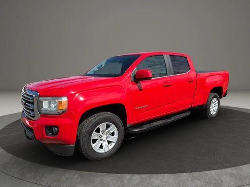 Red 2015 GMC Canyon SLE