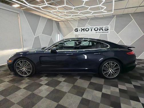 Blue 2018 Porsche Panamera 4S