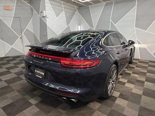 Blue 2018 Porsche Panamera 4S