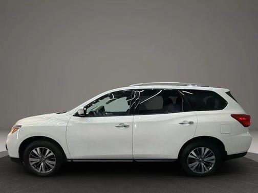 Glacier White 2019 Nissan Pathfinder SV