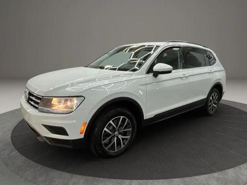 Pure White 2019 Volkswagen Tiguan 2.0T SE