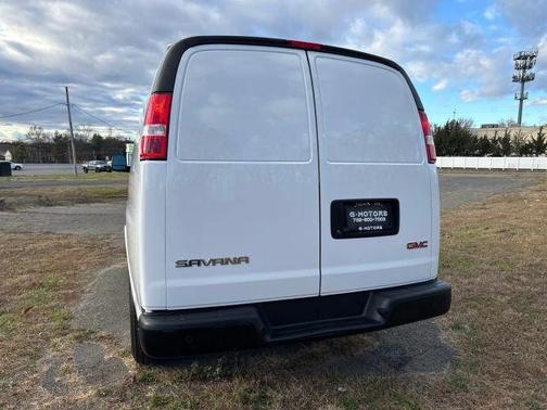 2022 GMC Savana 2500 Work Van