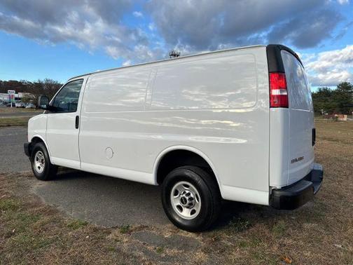 2022 GMC Savana 2500 Work Van