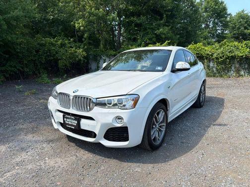 White 2016 BMW X4 xDrive28i