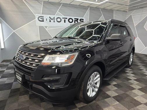 Black 2017 Ford Explorer Base