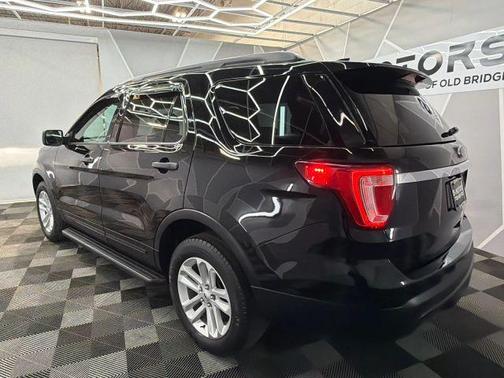 Black 2017 Ford Explorer Base