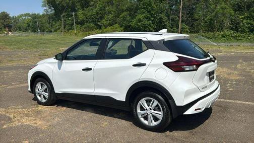 Fresh Powder 2024 Nissan Kicks S