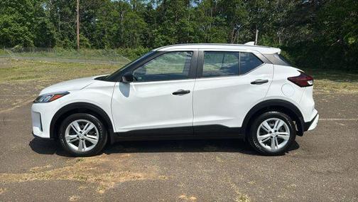 Fresh Powder 2024 Nissan Kicks S