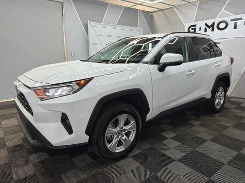 2020 Toyota RAV4 XLE