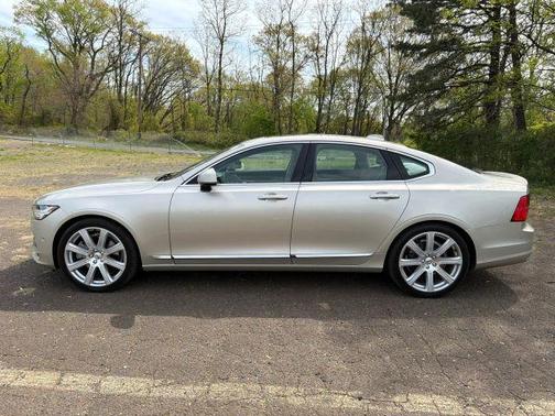 Beige 2017 Volvo S90 T6 Inscription