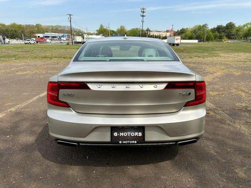 Beige 2017 Volvo S90 T6 Inscription