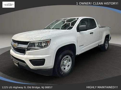 White 2015 Chevrolet Colorado WT