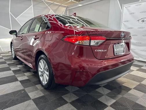 2025 Toyota Corolla Hybrid LE