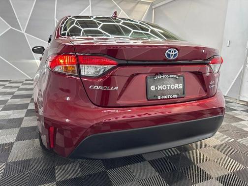 2025 Toyota Corolla Hybrid LE