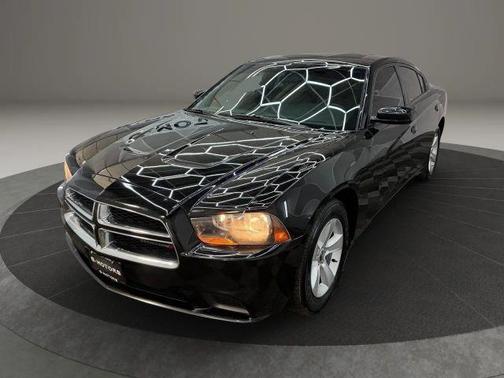 Black 2014 Dodge Charger SE