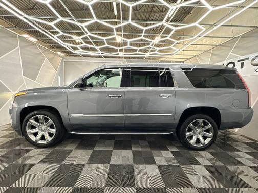 2020 Cadillac Escalade ESV Luxury