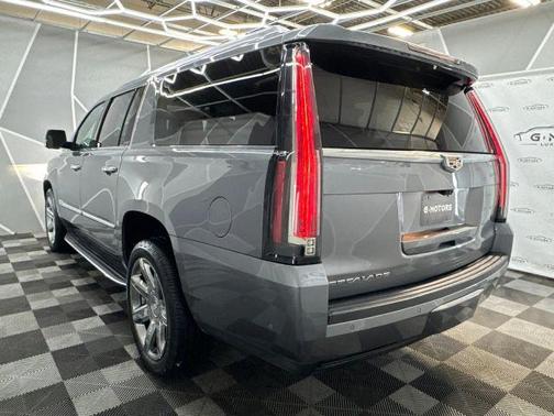 2020 Cadillac Escalade ESV Luxury