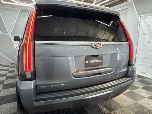 2020 Cadillac Escalade ESV Luxury