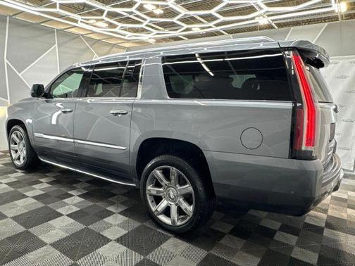 2020 Cadillac Escalade ESV Luxury