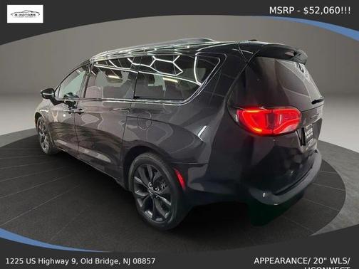 Black 2020 Chrysler Pacifica Limited