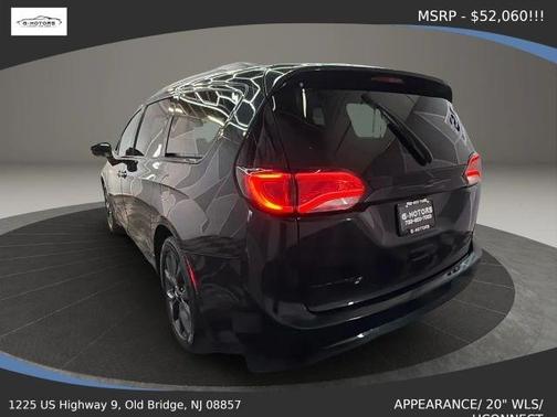 Black 2020 Chrysler Pacifica Limited