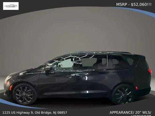 Black 2020 Chrysler Pacifica Limited