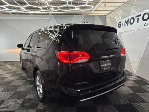 2019 Chrysler Pacifica Touring Plus