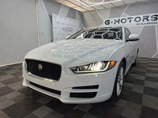 2017 Jaguar XE 25t Premium