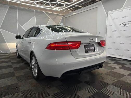 2017 Jaguar XE 25t Premium