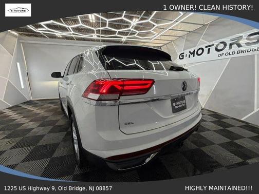Pure White 2021 Volkswagen Atlas Cross Sport 2.0T SEL