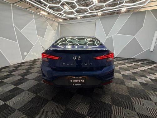 Blue 2019 Hyundai ELANTRA SE