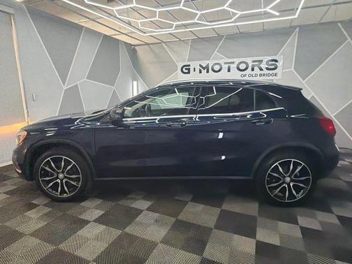 2017 Mercedes-Benz GLA 250 Base