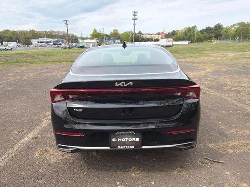 Black 2022 Kia K5 LXS