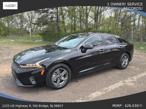 Black 2022 Kia K5 LXS