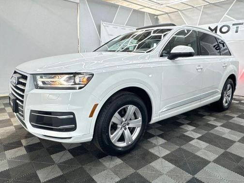 2019 Audi Q7 45 Premium