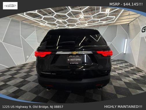 Black 2022 Chevrolet Traverse LT Leather