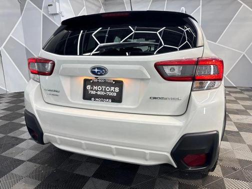 Crystal White Pearl 2022 Subaru Crosstrek Base