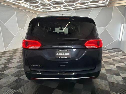 Blue 2019 Chrysler Pacifica Touring-L