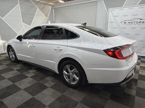 2023 Hyundai SONATA SE