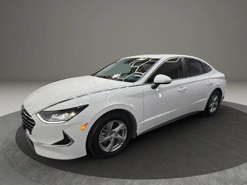 White 2023 Hyundai SONATA SE