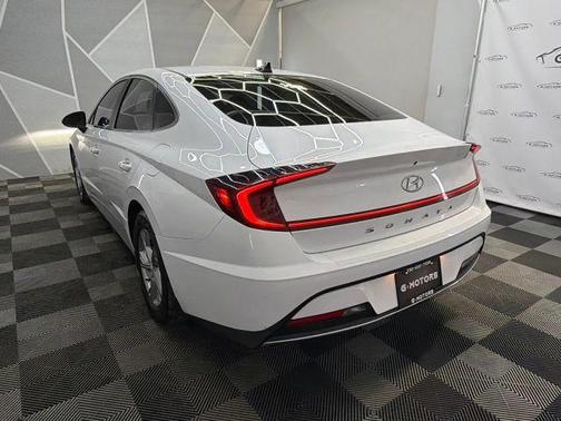 2023 Hyundai SONATA SE