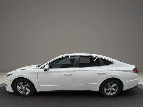 White 2023 Hyundai SONATA SE