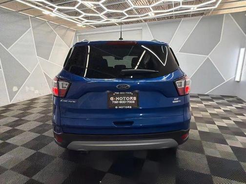 Blue 2018 Ford Escape SE