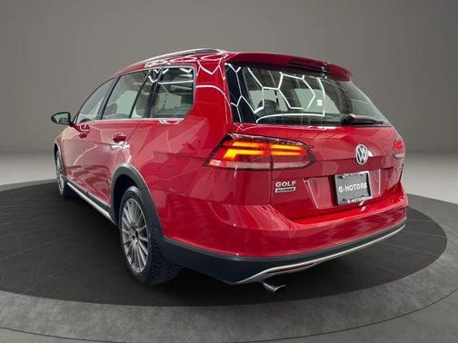 Tornado Red 2019 Volkswagen Golf Alltrack TSI SE