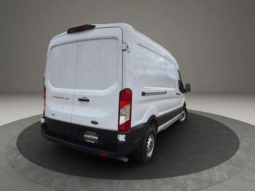 White 2023 Ford Transit-250 ROOF W/LWB