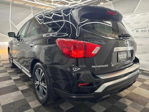 2018 Nissan Pathfinder Platinum