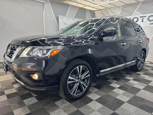 2018 Nissan Pathfinder Platinum