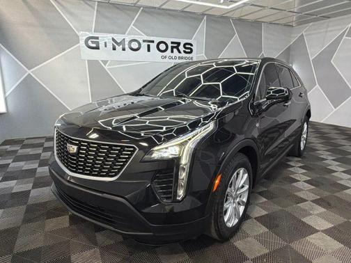 Black 2022 Cadillac XT4 Luxury