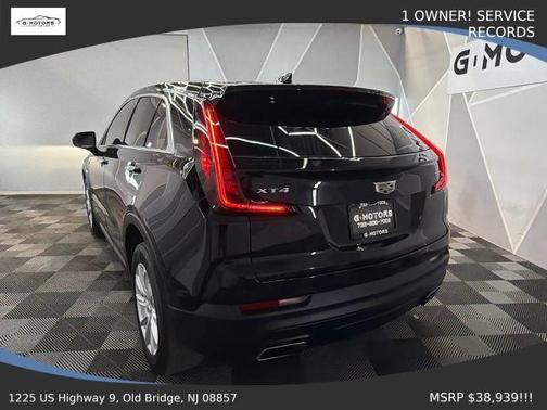 Black 2022 Cadillac XT4 Luxury