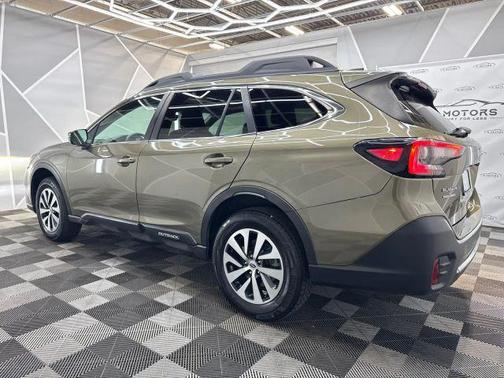 2022 Subaru Outback Premium